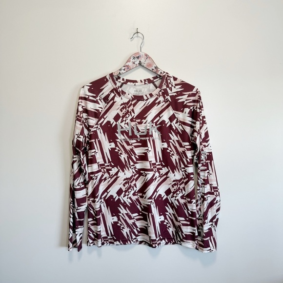 HUK Fishing Women’s Medium Long Sleeve Maroon White Print Top Tee M - Picture 1 of 9
